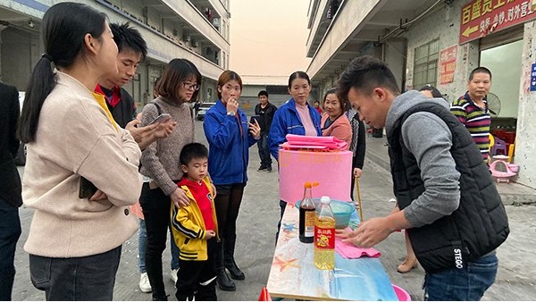 椰殼抹布跑江湖怎么吸引顧客